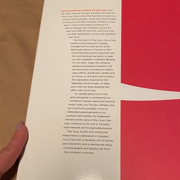 Coca-Cola Canada Hardcover Book 120 Years Retro Bottle Art with Red Accents - Picture 4 of 5